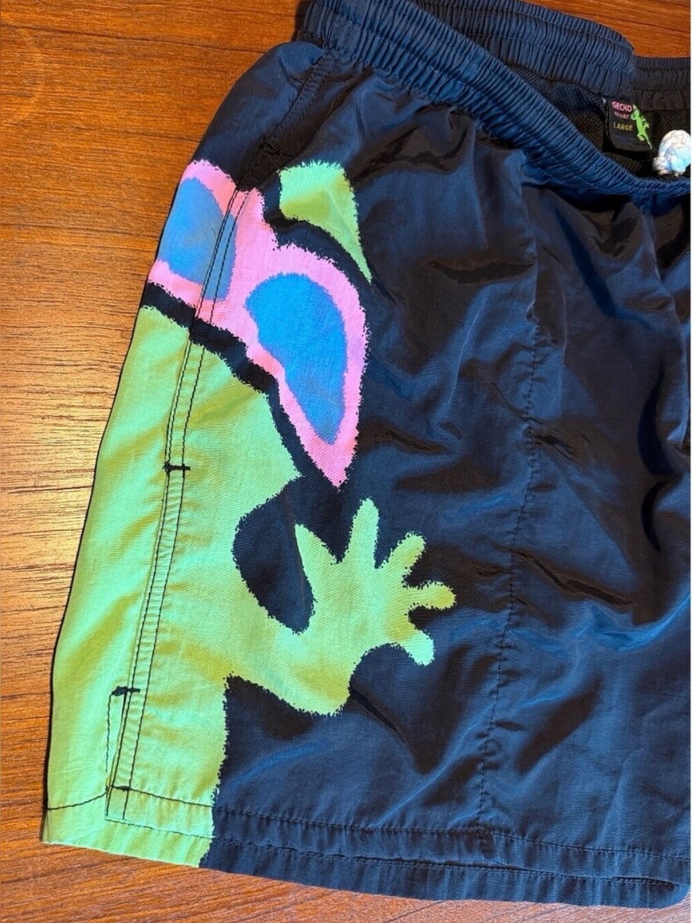 Gecko Hawaii 80s 90s neon surf graphic volleyball swim shorts